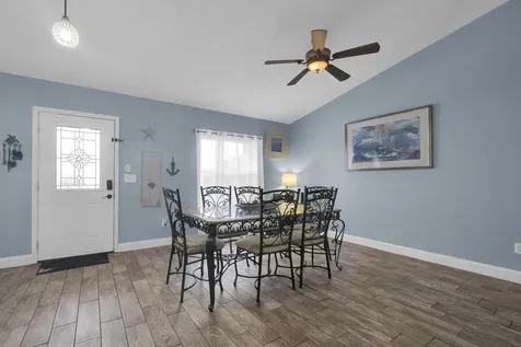 2718 Se Buccaneer Circle Port Saint Lucie FL 34952