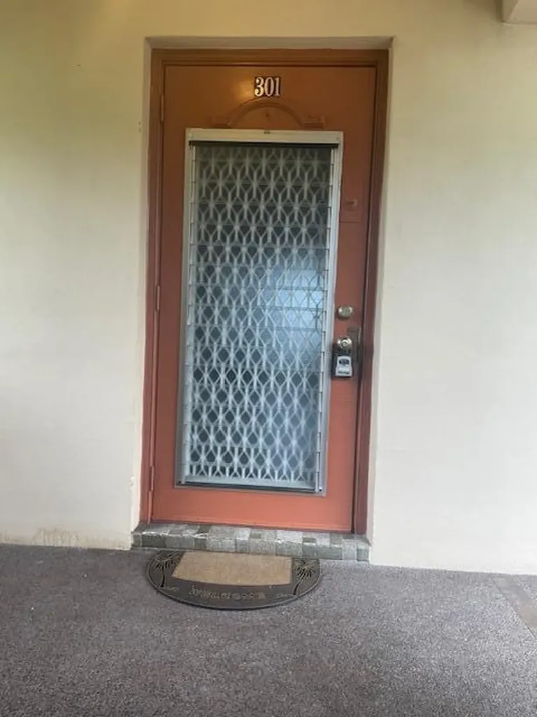 2700 Sunrise Lakes Drive Sunrise FL 33322