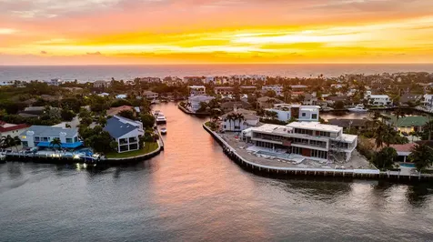 1038 Jeffery Street Boca Raton FL 33487
