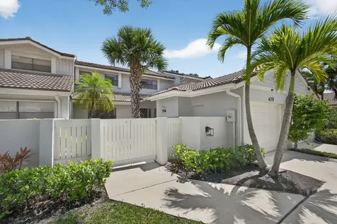479 Prestwick Circle Palm Beach Gardens FL 33418