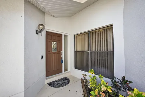 479 Prestwick Circle Palm Beach Gardens FL 33418