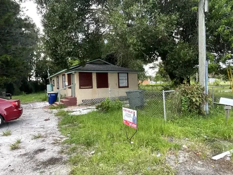 435 N 15th Street Fort Pierce FL 34950