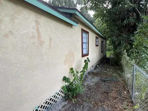 435 N 15th Street Fort Pierce FL 34950