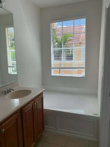 125 Harbors Way Boynton Beach FL 33435