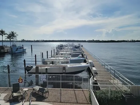 125 Harbors Way Boynton Beach FL 33435