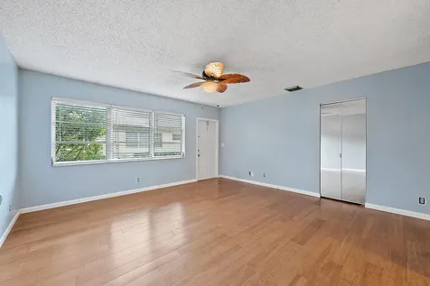 5270 Nesting Way Delray Beach FL 33484
