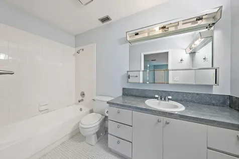 5270 Nesting Way Delray Beach FL 33484