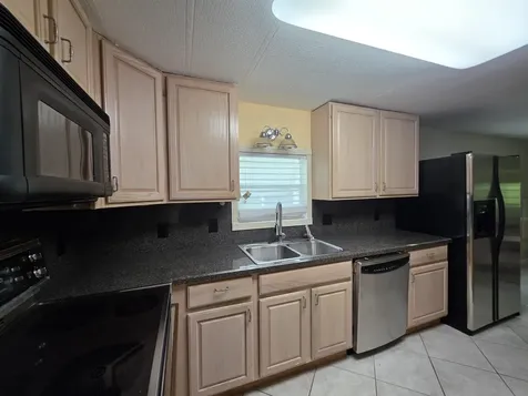 221 Camino Del Rio Port Saint Lucie FL 34952