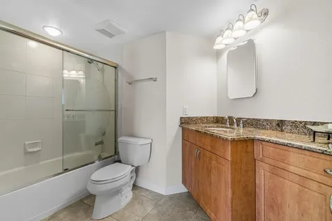 2880 NE 14th Street Causeway Pompano Beach FL 33062
