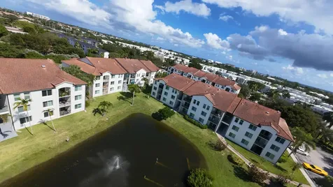 110 Villa Circle Boynton Beach FL 33435