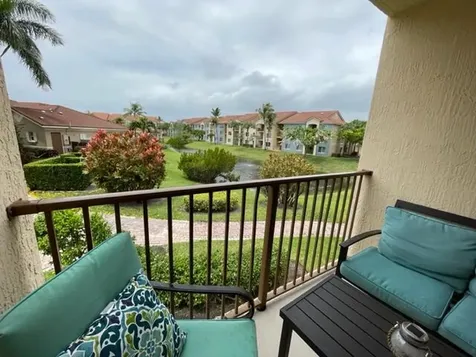 110 Villa Circle Boynton Beach FL 33435