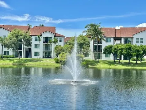 110 Villa Circle Boynton Beach FL 33435
