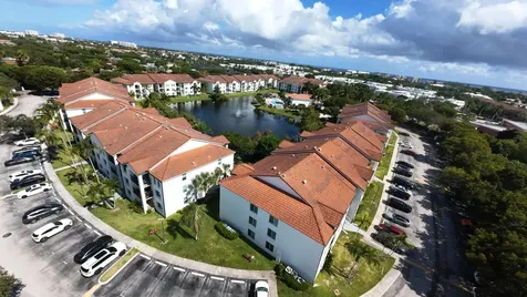 110 Villa Circle Boynton Beach FL 33435