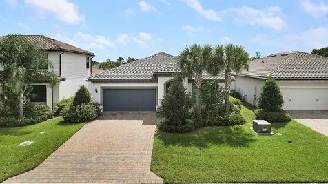 534 Se Crathes Street Port Saint Lucie FL 34984