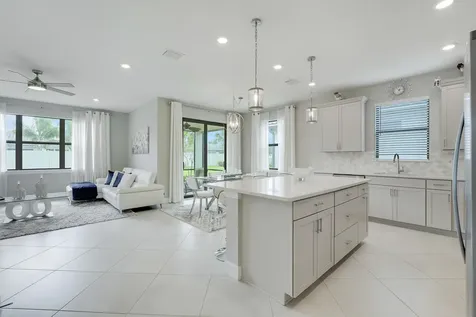 534 Se Crathes Street Port Saint Lucie FL 34984