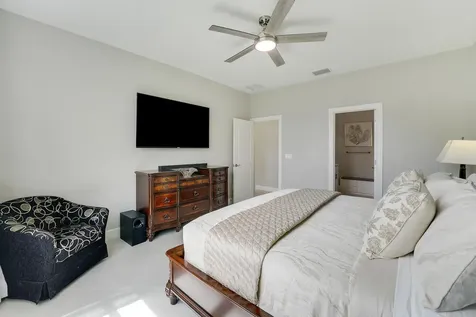 534 Se Crathes Street Port Saint Lucie FL 34984