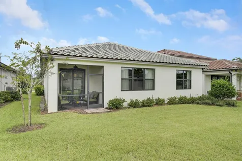 534 Se Crathes Street Port Saint Lucie FL 34984