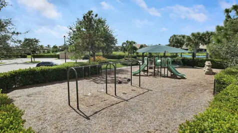 534 Se Crathes Street Port Saint Lucie FL 34984