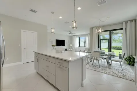 534 Se Crathes Street Port Saint Lucie FL 34984