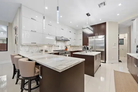 2832 Ne 21st Court Fort Lauderdale FL 33305