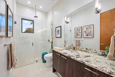 2832 Ne 21st Court Fort Lauderdale FL 33305