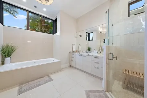 2832 Ne 21st Court Fort Lauderdale FL 33305