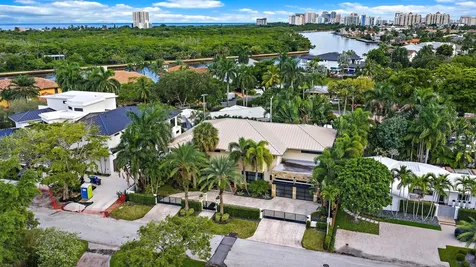 2832 Ne 21st Court Fort Lauderdale FL 33305