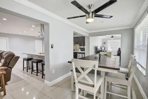 7451 Nw 21st Street Sunrise FL 33313