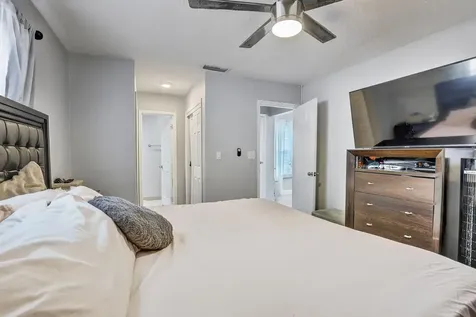 7451 Nw 21st Street Sunrise FL 33313