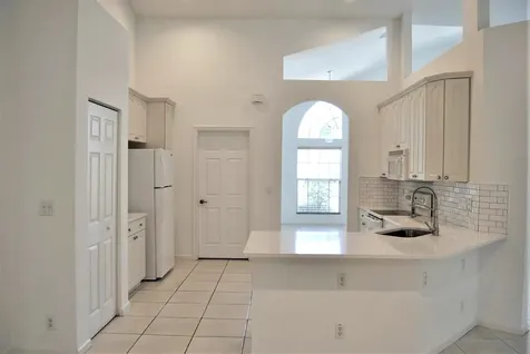 176 Sw Fernleaf Trail Port Saint Lucie FL 34953