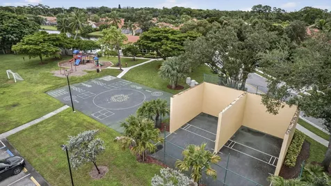 6120 Seminole Gardens Circle Riviera Beach FL 33418