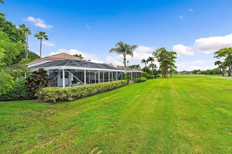 137 Eagleton Court Palm Beach Gardens FL 33418