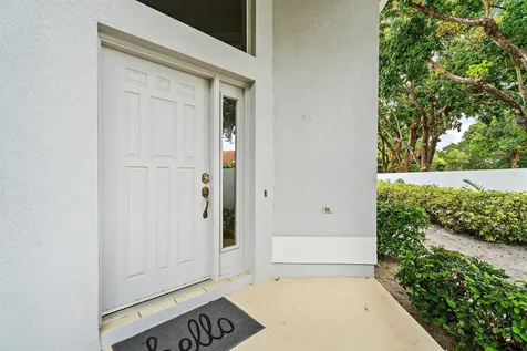 137 Eagleton Court Palm Beach Gardens FL 33418