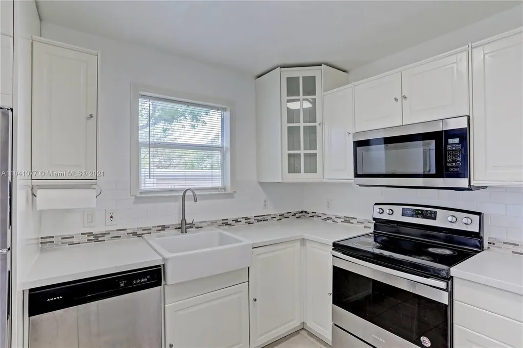 3810 N Jog Road West Palm Beach FL 33411