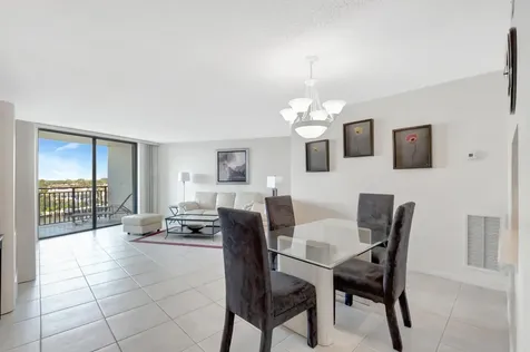 3912 S Ocean Boulevard Highland Beach FL 33487