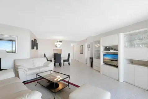 3912 S Ocean Boulevard Highland Beach FL 33487