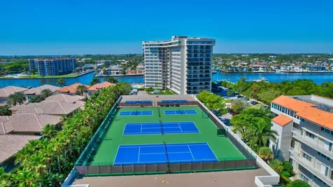 3912 S Ocean Boulevard Highland Beach FL 33487