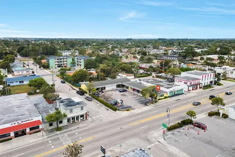 901 N Dixie Highway Lake Worth FL 33460