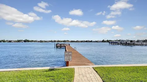 1202 S Lake Drive Lantana FL 33462