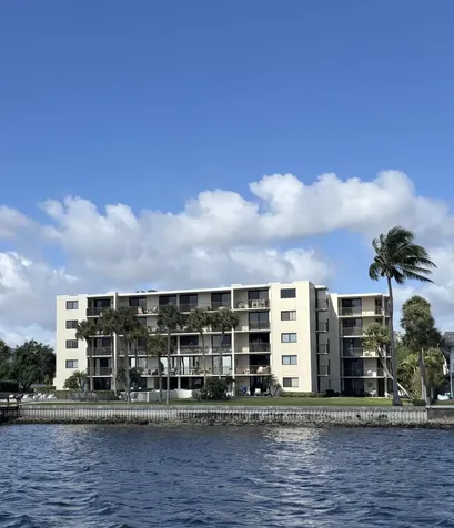 1202 S Lake Drive Lantana FL 33462