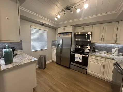 1202 S Lake Drive Lantana FL 33462