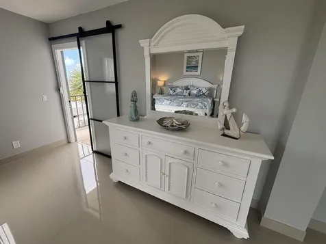 1202 S Lake Drive Lantana FL 33462