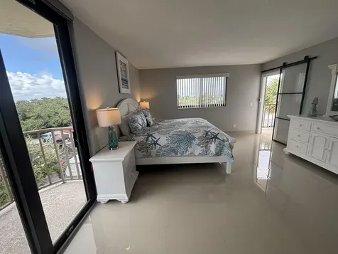 1202 S Lake Drive Lantana FL 33462