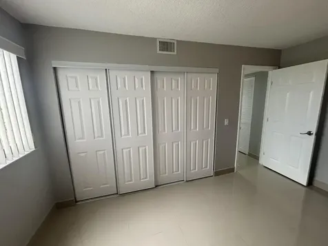 1202 S Lake Drive Lantana FL 33462