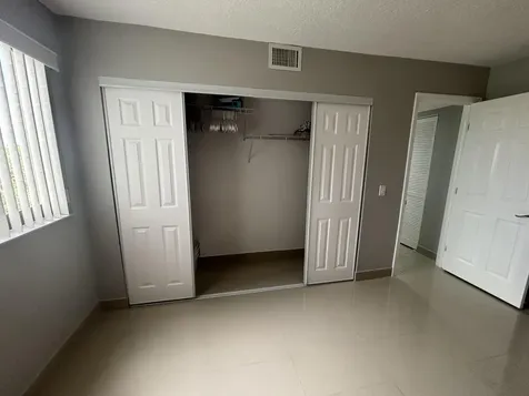 1202 S Lake Drive Lantana FL 33462