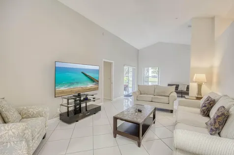 5055 Robino Circle West Palm Beach FL 33417