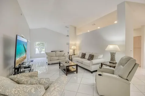 5055 Robino Circle West Palm Beach FL 33417