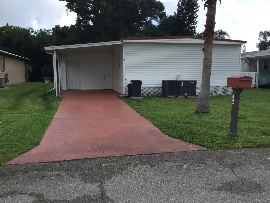 42 Golf Drive Port Saint Lucie FL 34952