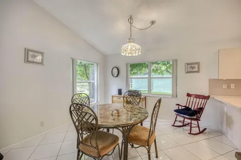5055 Robino Circle West Palm Beach FL 33417