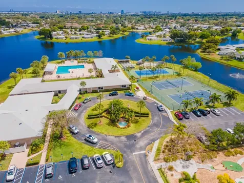 5055 Robino Circle West Palm Beach FL 33417